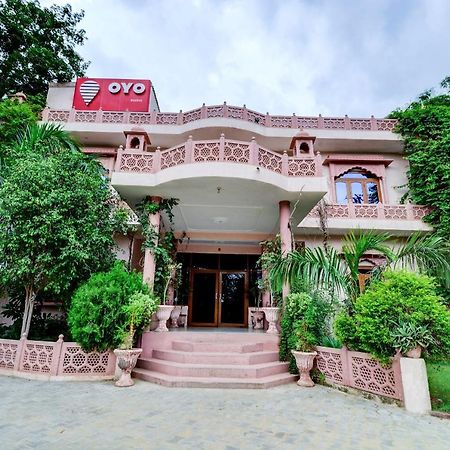 Ranthambhore Vilas Hotel Савай Мадхопур Екстериор снимка