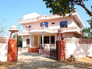Ranthambhore Vilas Hotel Савай Мадхопур Екстериор снимка
