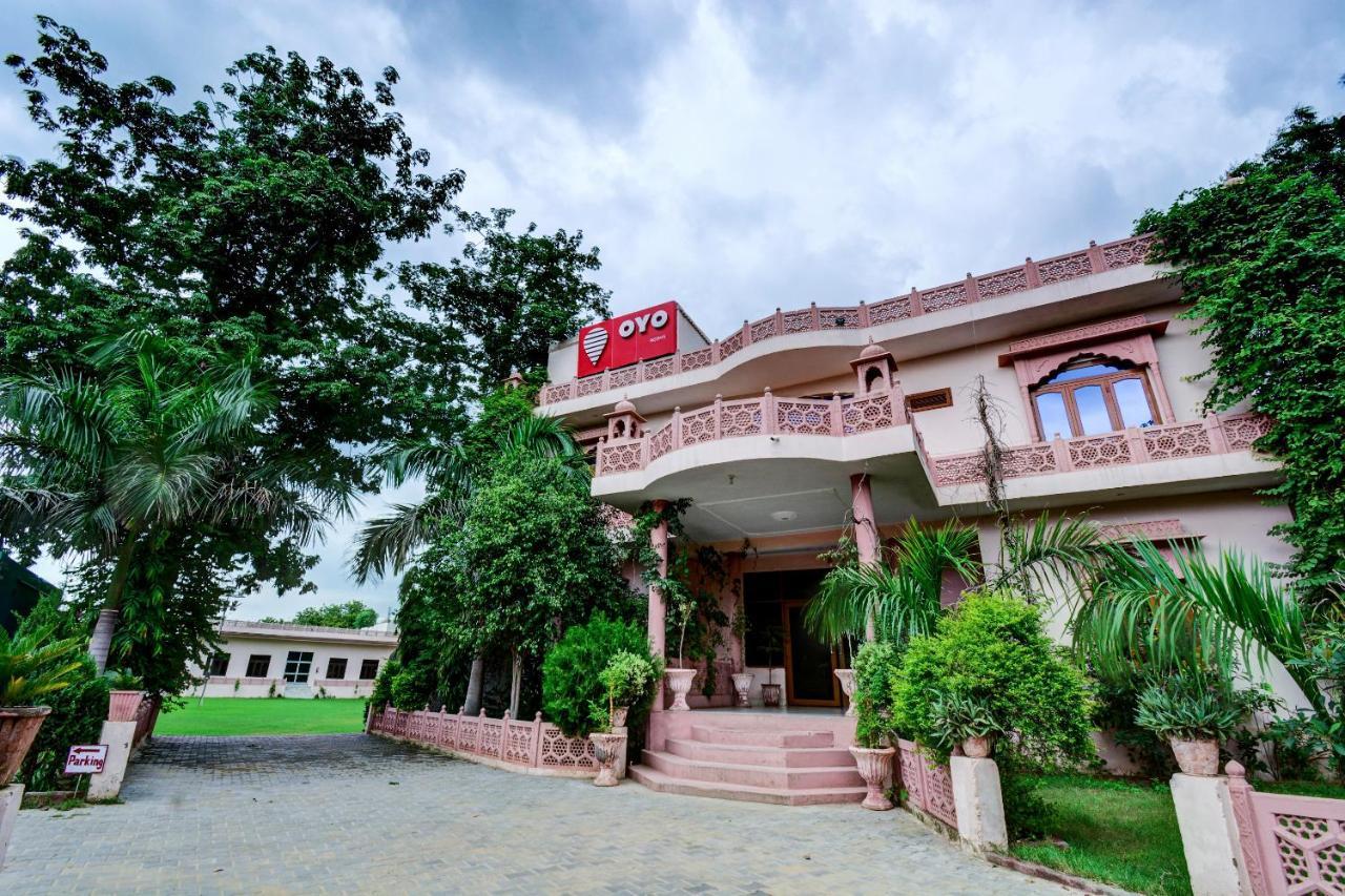 Ranthambhore Vilas Hotel Савай Мадхопур Екстериор снимка