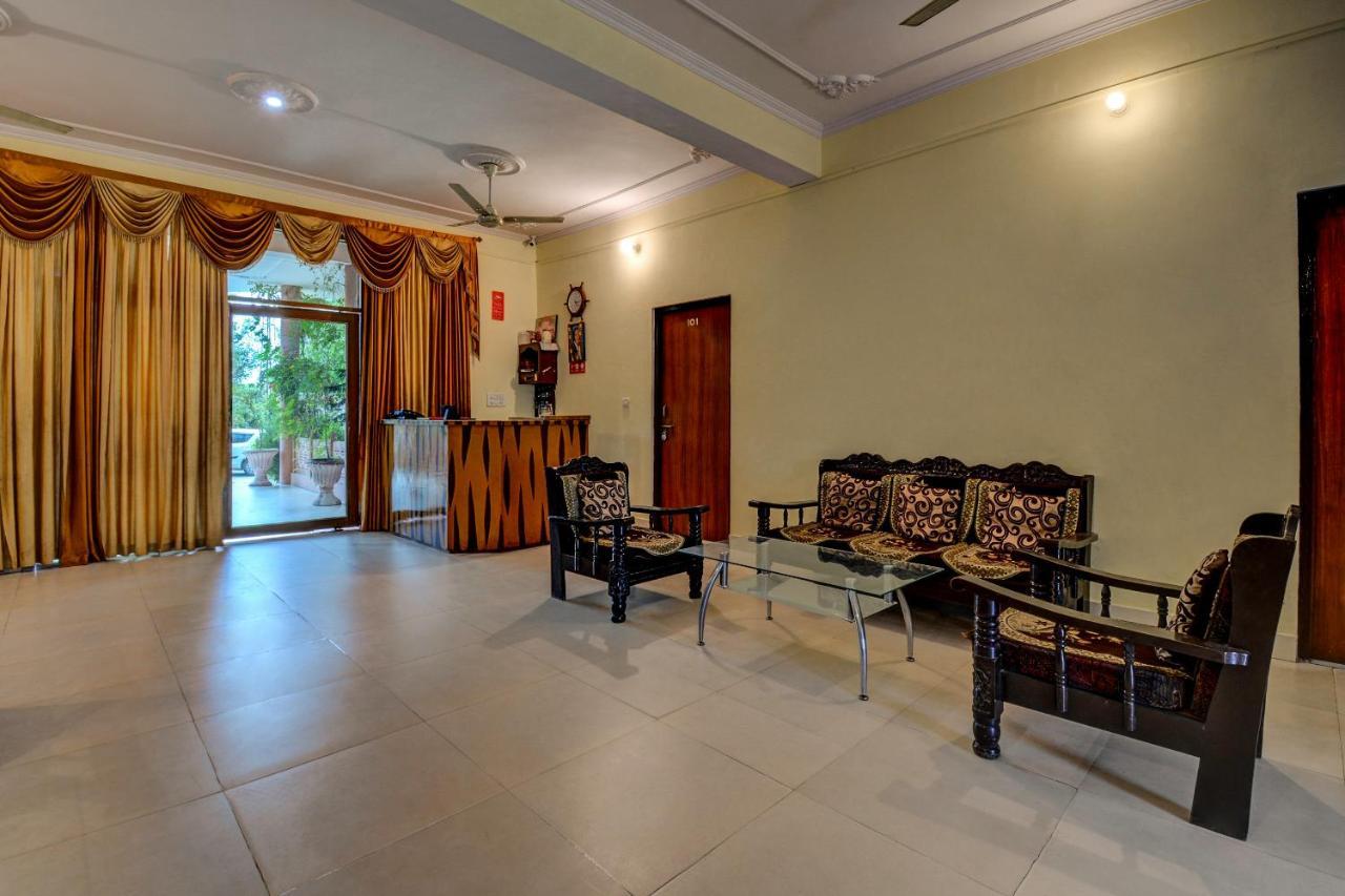 Ranthambhore Vilas Hotel Савай Мадхопур Екстериор снимка