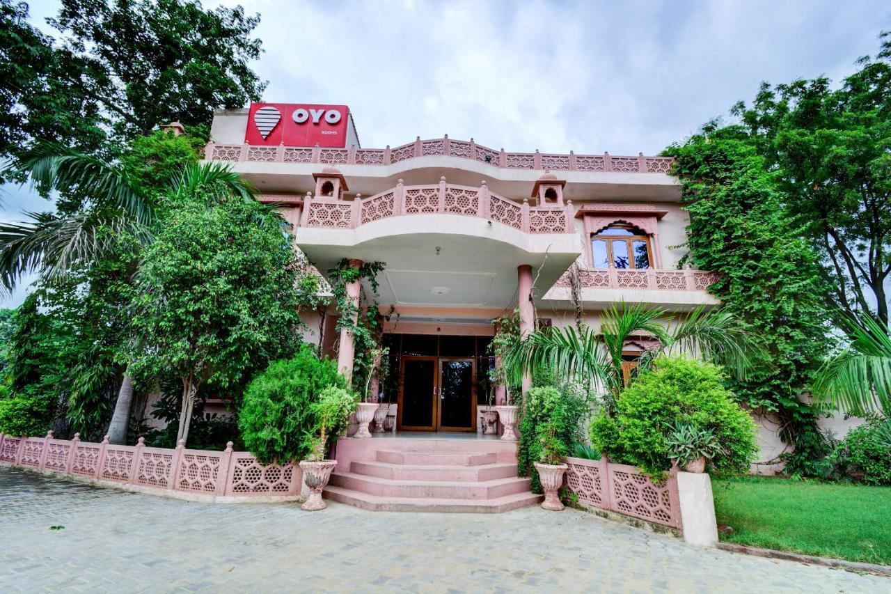 Ranthambhore Vilas Hotel Савай Мадхопур Екстериор снимка